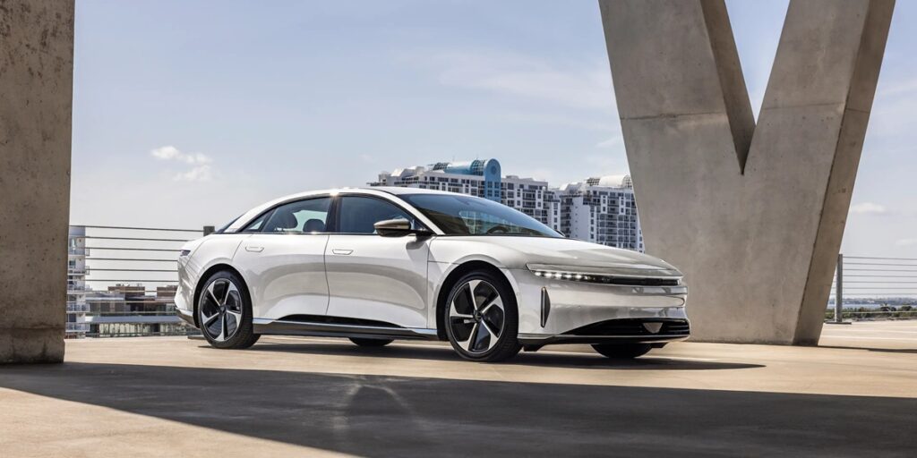 Los 5 autos eléctricos del 2026 con la autonomía más impresionante hasta ahora